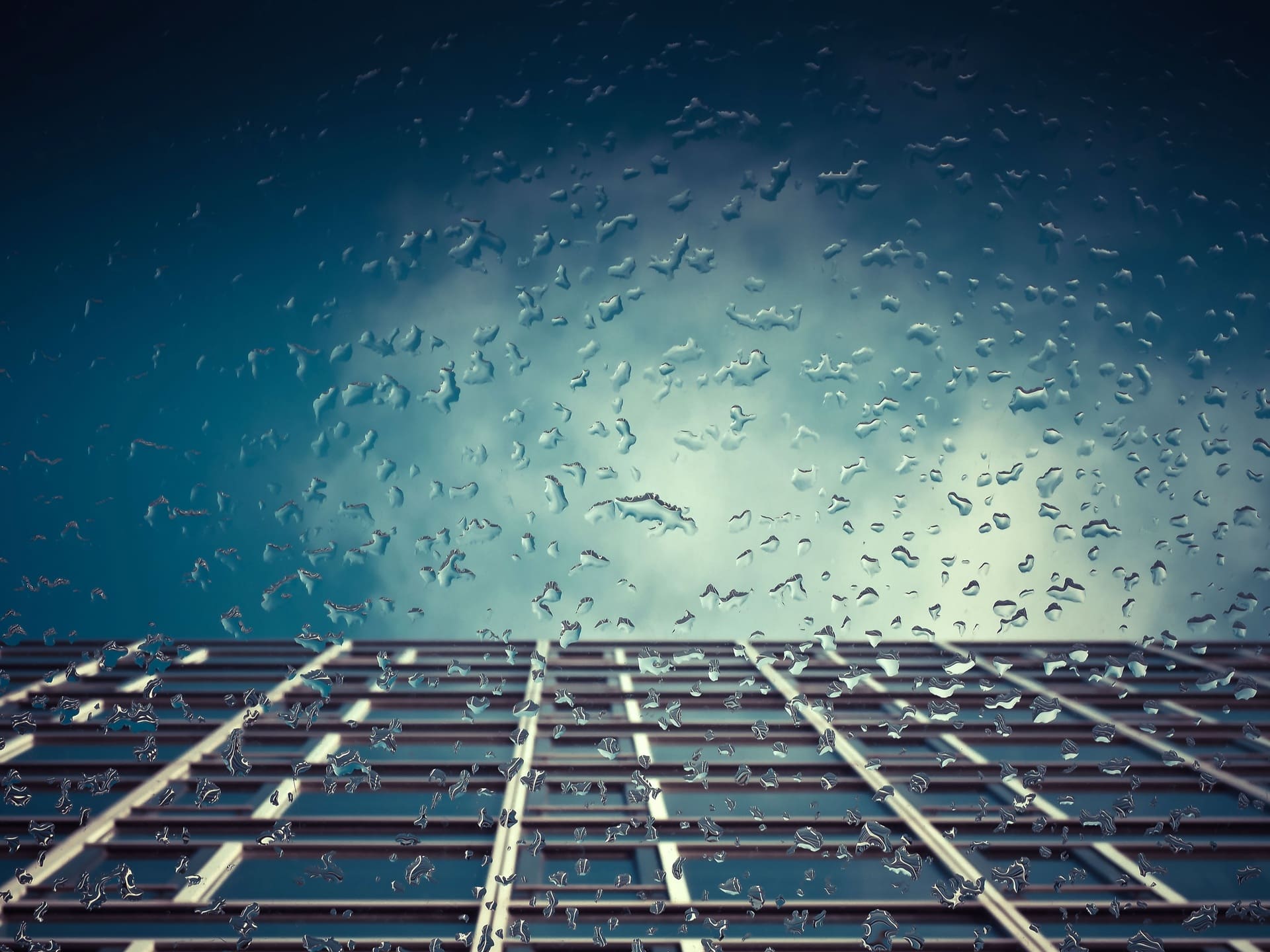 A ENERGIA SOLAR FUNCIONA EM DIAS NUBLADOS E COM CHUVA?